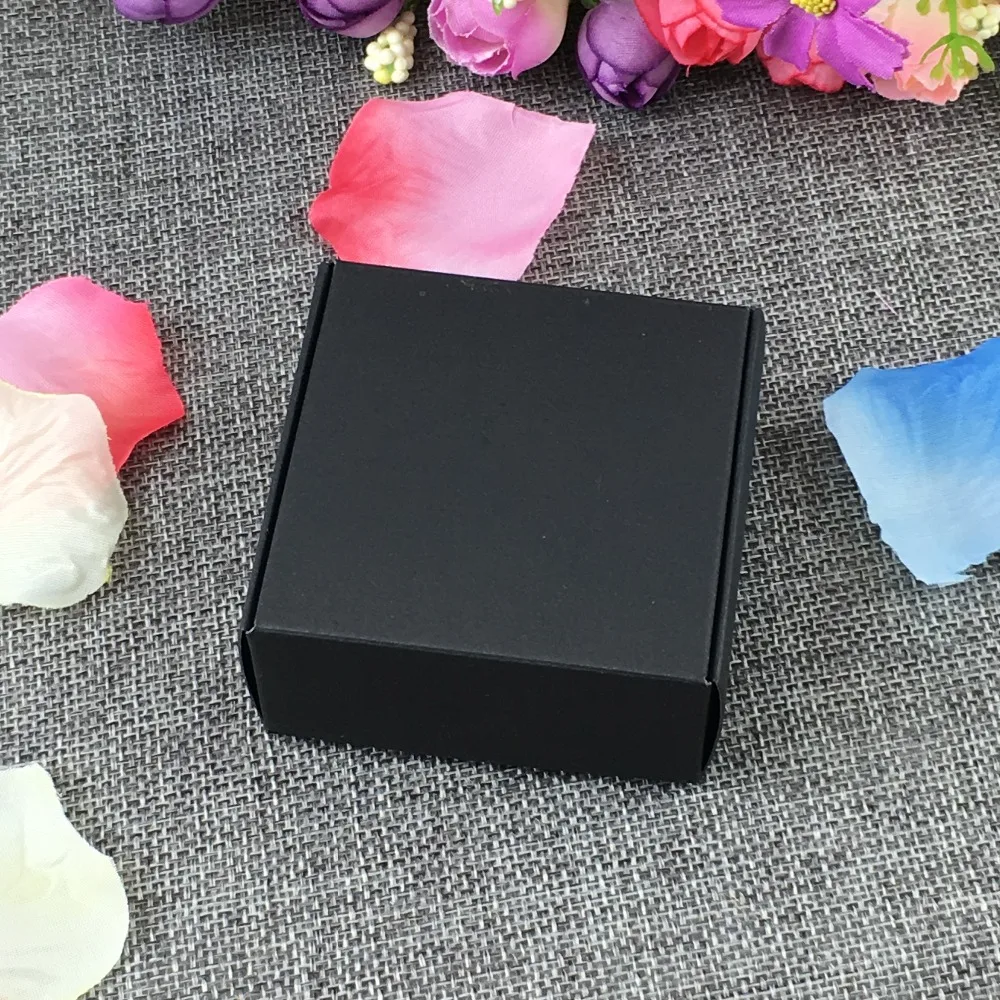 50pcs 7.5*7.5*3cm Gift Kraft Box Jewelry Boxes Blank Package Carry Case