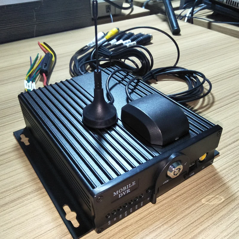 GPS mocile dvr 4 полосный двойной SD карта бортовой видеорегистратор 4G MDVR миллион HD 4CH