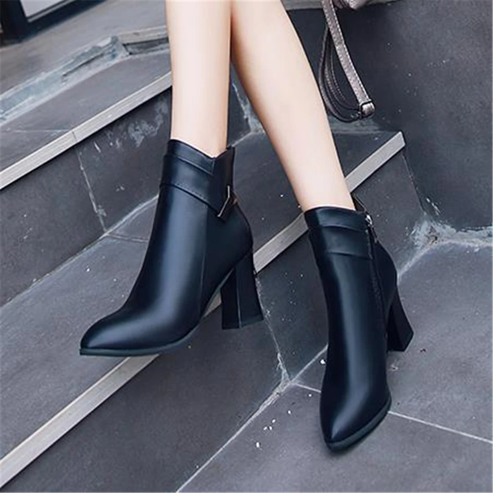 European New style women's boots 2018 girl's boots with black Martin