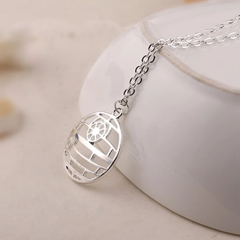 

Star Wars Necklace movie jewelry Punk Minimalist Clover Leaf Heart Shape Pendant Necklace For Men Woman Jewelry Clavicle Chain