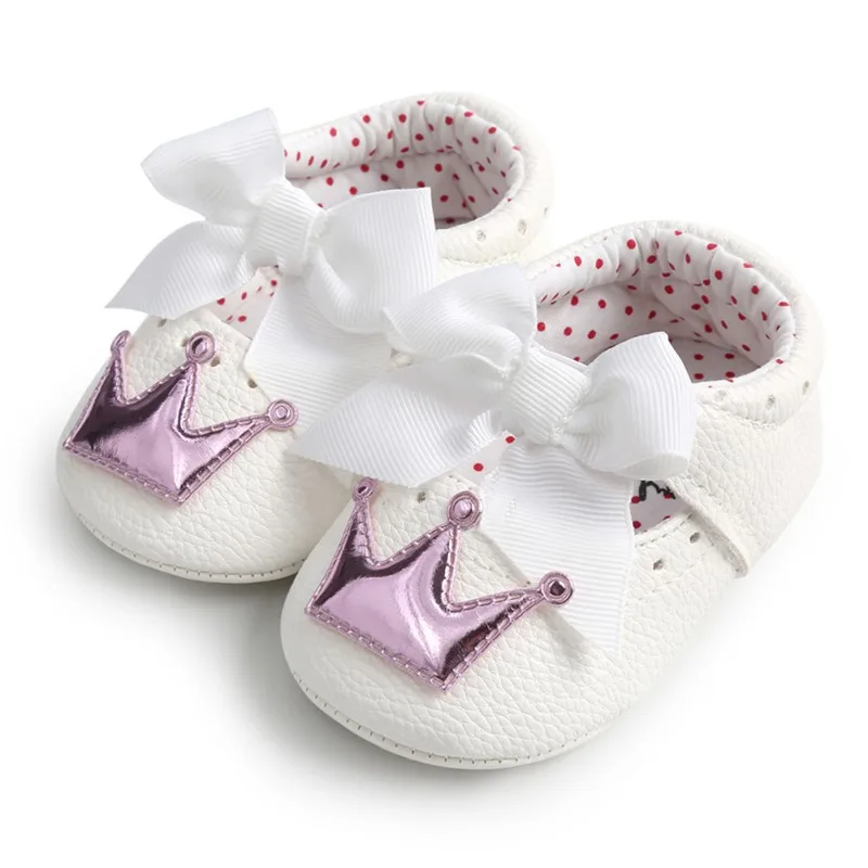 Новинка; обувь для маленьких девочек; кружевные туфли принцессы из искусственной кожи; детские туфли с короной; мокасины для новорожденных девочек - Цвет: F6