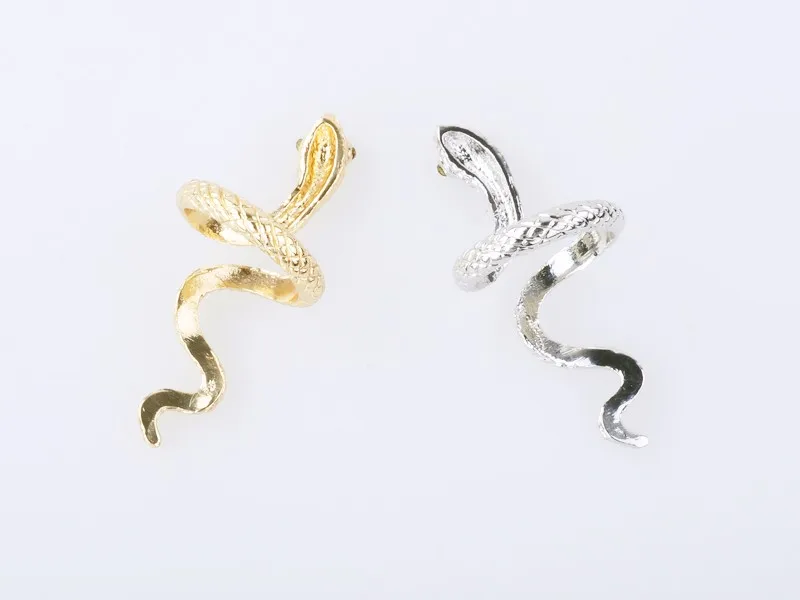 2017 Fashionable Gold Decorative pattern Crystal Snake Shaped Woman Ring Top Quality Party Jewelry R008
