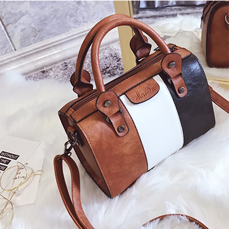 

2018 autumn and winter new fashion trend wild simple retro wind hand bag portable small bag