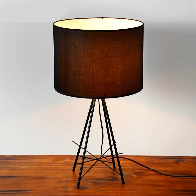 

The new Chinese style bedroom study simple tripod lamp lamp bedside lamp cover