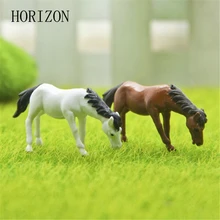 2PCs set Horse family pack Simulation model Animals kids toys Mini Gnomes Moss Terrariums Resin Figurines