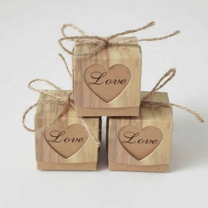 

10pcs/lot 5x5x5cm Christmas Candy Box Romantic Heart Kraft Gift Bag with Burlap Twine Chic Wedding Favors and Gifts Box Supplies