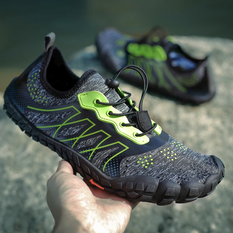 

Summer Water Shoes Men Beach Sandals Upstream Aqua Shoes Man Quick Dry River Sea Slippers Diving Swimming Socks