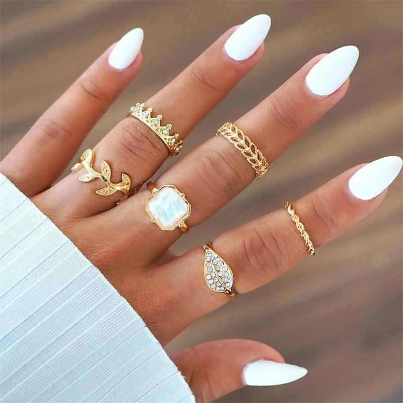 

RscvonM 6 Pcs Set Fashion Bohemia Leaf Crystal Crown Women's Ring Set Midi Ring Ornament for Women Girl Knuckle Ring New Jewelry