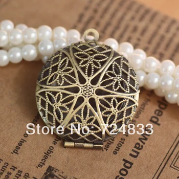 

27mm Vintage Antique Bronze Brushed Circle Filigree Essential Oil Aromatherapy Diffuser Photo Locket Pendant Wholesale