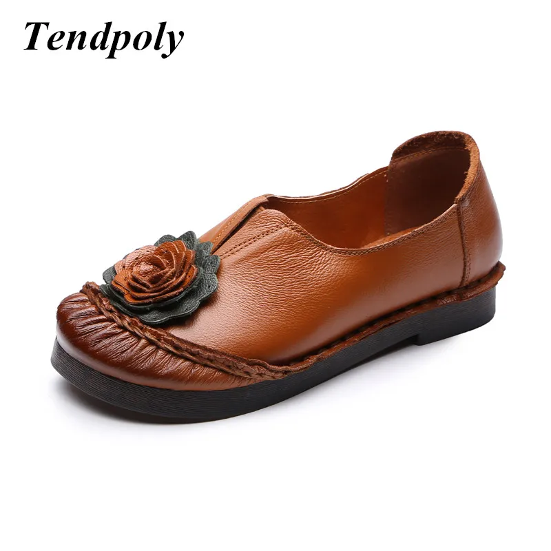 

New leather ethnic style retro flat shoes spring autumn fashion Sell well embroidered women's shoes soft casual Single shoes