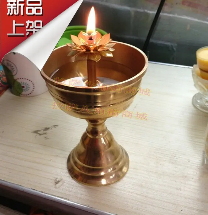 

Copper thick butter lamps on the 9th Fodeng cup holder lamp wick Lotus sent four shipping promotional price