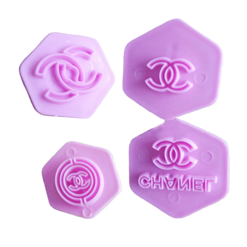 

4PCS/Set Pink International Famous Brand Logo Printing Mold Fondant Embossing Molding Plastic Cake Cutting Die DIY Biscuit Mold