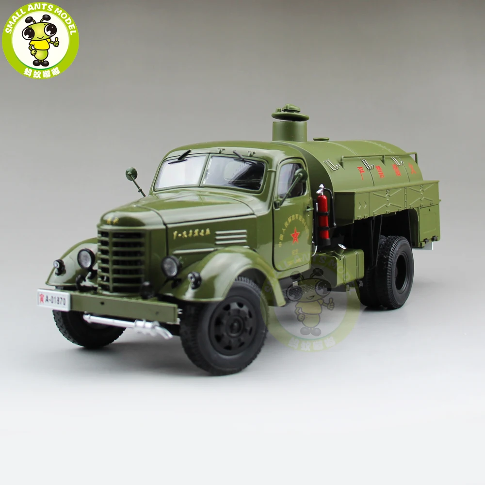 

1/24 China JieFang FAW Fuel tank Truck car Diecast Model Car Gift Collection Hobby High Quality