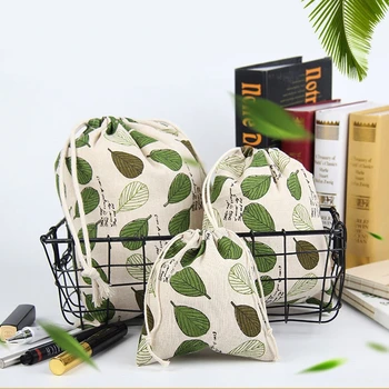 

1set 3pcs DIY gift boxes bags Apparel & Needlework Storage leaf small bear Small cotton linen printing handicraft drawstring bag