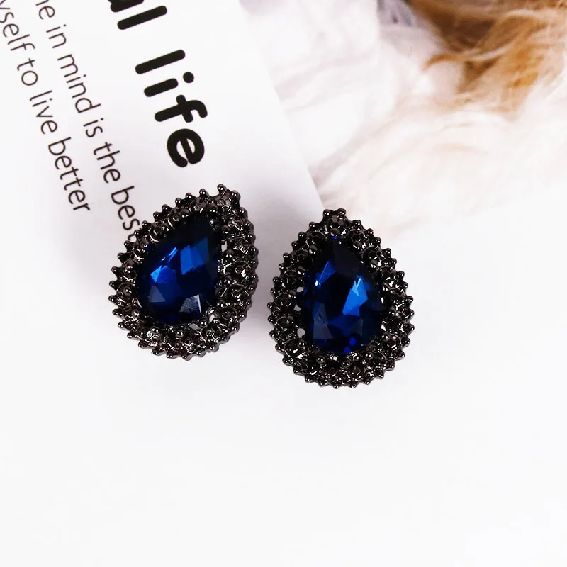 

Korean water drop shape temperament simple retro personality lady earrings new elegant atmosphere earrings