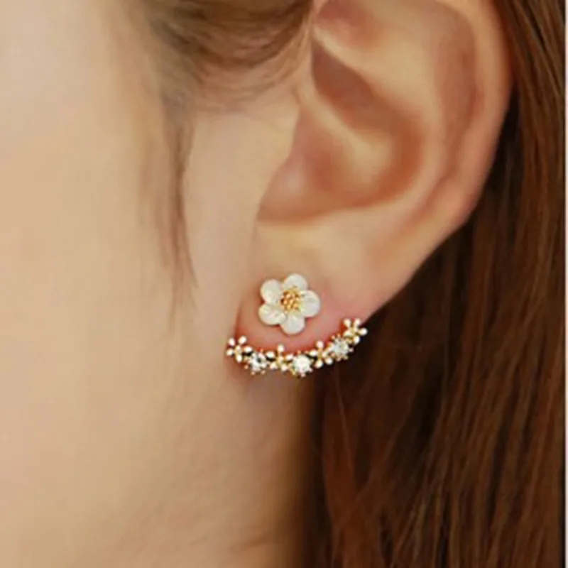 

2016 Korean Fashion Imitation Pearl Earrings Small Daisy Flowers Hanging After Senior Female Jewelry Wholesale