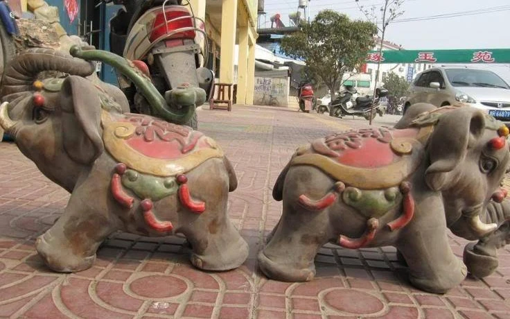 

13" Chinese Folk Wucai porcelain Lucky peace Elephant Pair Statue