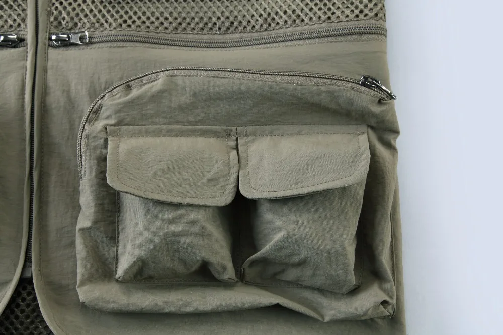 4058130326_2052480870