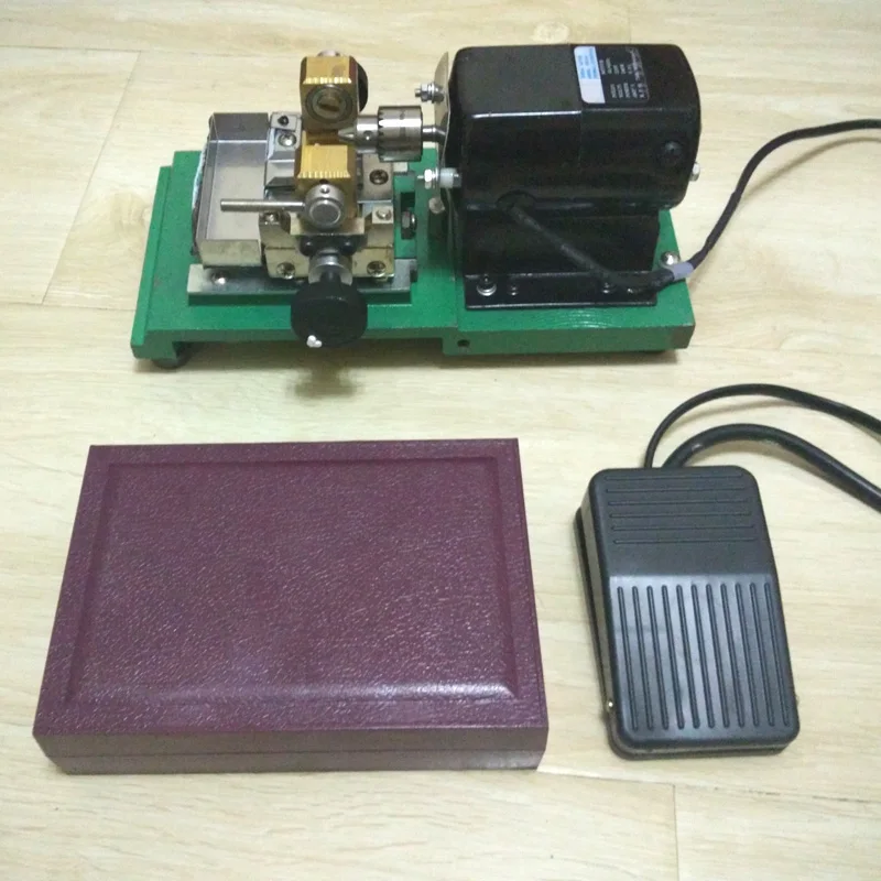 holing machine