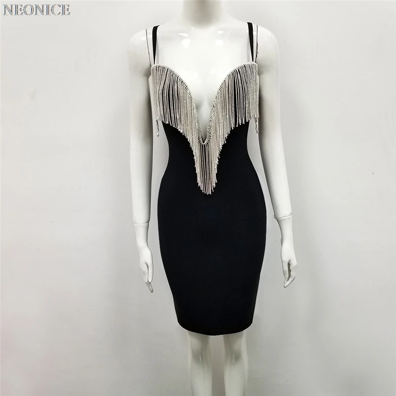 

2019 woman Elastic bandage spaghetti strap dress tight nightclub socialite birthday party fashion sexy package leisure tassel