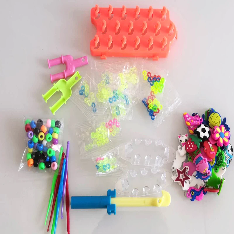 Billige 15000 stücke Regenbogen Gummiband DIY Handwerk Spielzeug mit Weben Maschine Elastische armband Kits Band Gestrickte Figuren Charms Kunst Handwerk