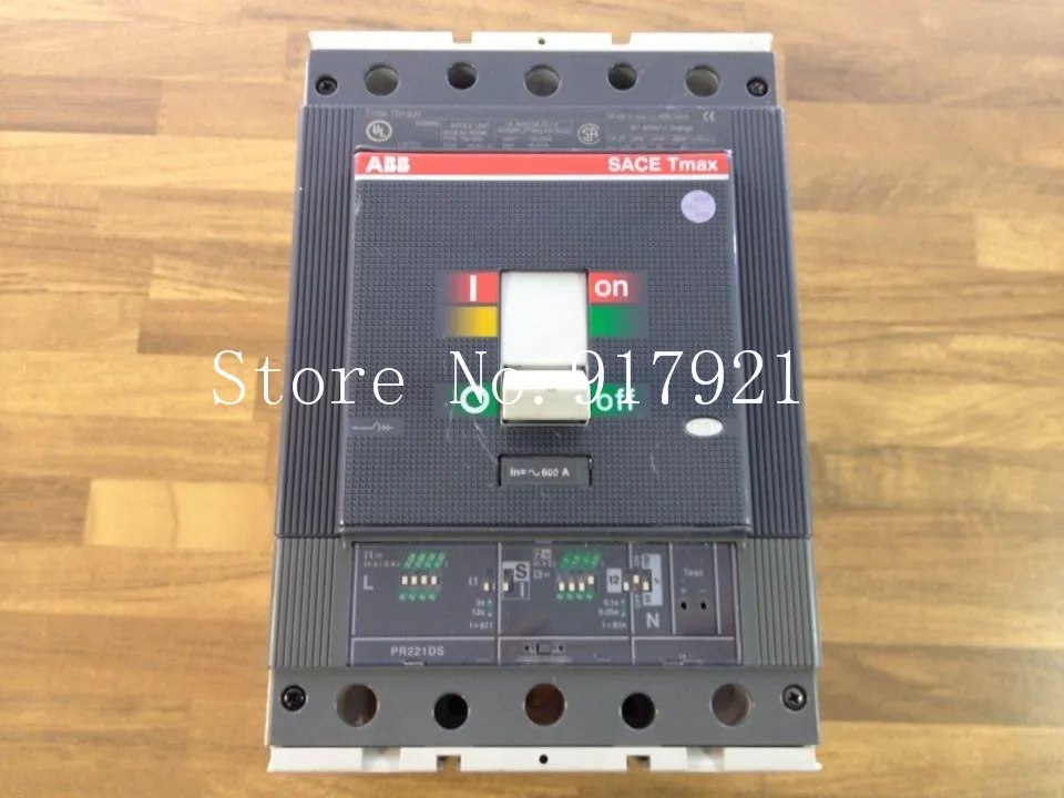 

[ZOB] The United States originalT5H600 circuit breaker 3P 600A new original authentic