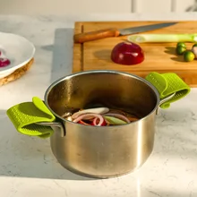 2 шт./компл. Кухня изолированный зажим утолщенной силиконовый изоляционный зажим креативный домашний кухонный поставки зеленый изоляционный зажим M-2256