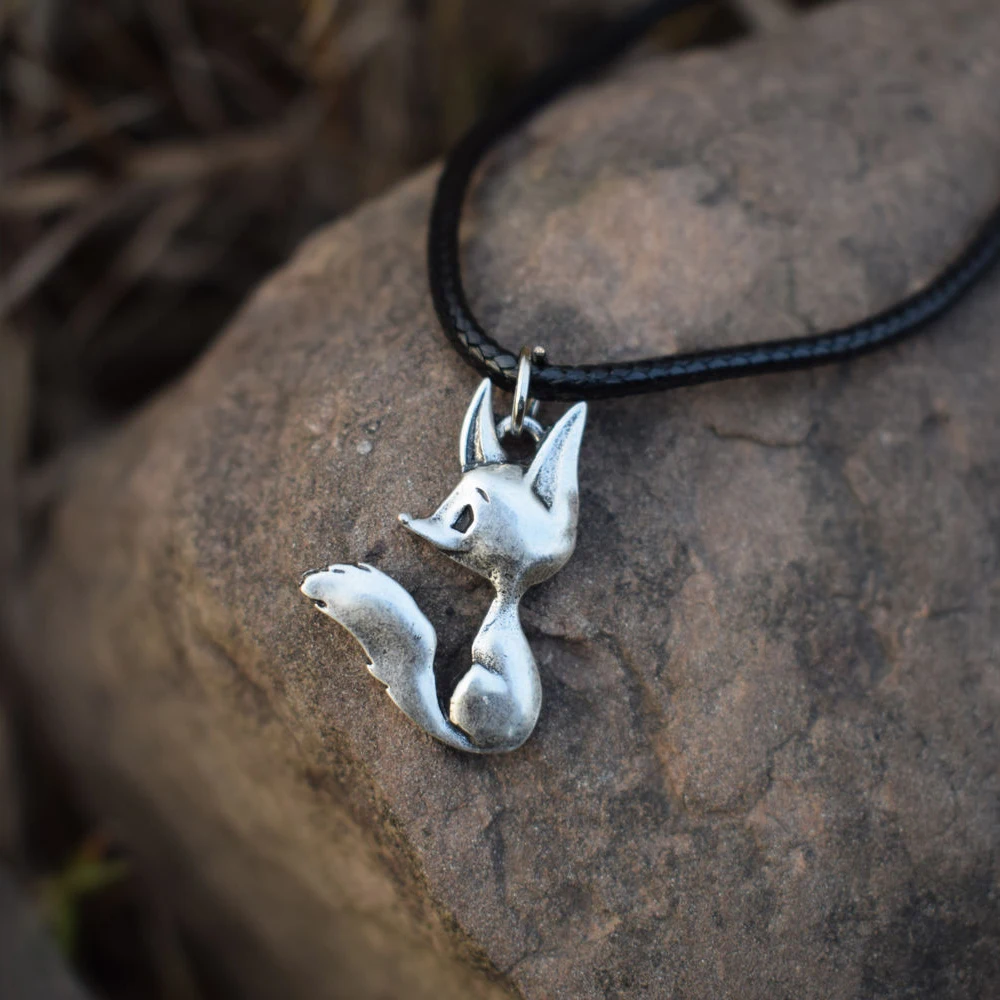 

SanLan vintage Lovely Animal necklaces & pendants Antique Silver wild fox necklace women daughter valentine's day gift
