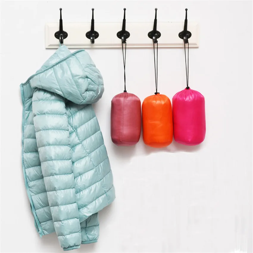 

2018 New Women Slim Light Down Jackets Big Size White Duck Down Jacket Short Down Coat Female Hooded Jacket Women Coats WZ458