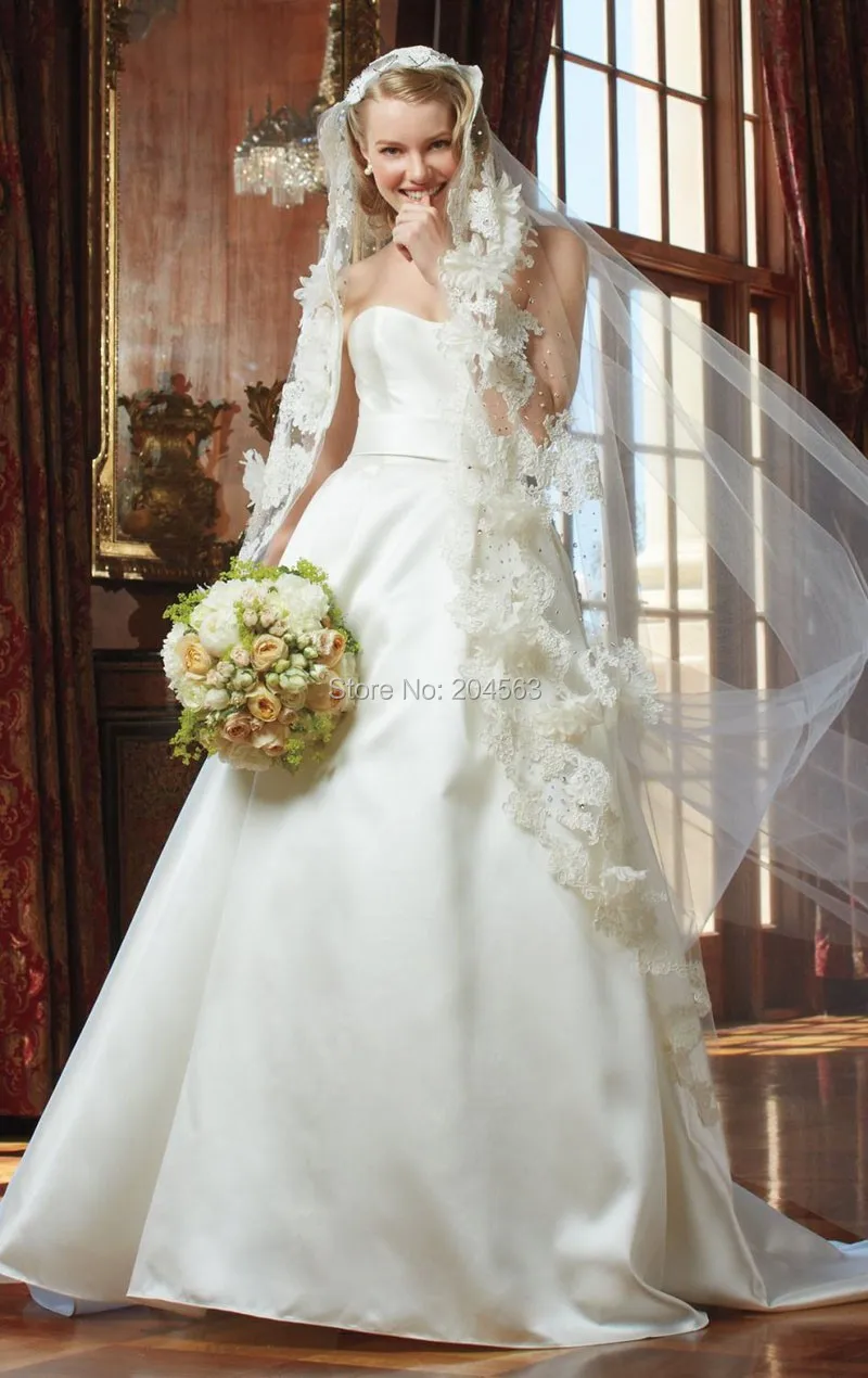 

Free shipping In Stock Sweetheart Satin Wedding Dress any size/colour