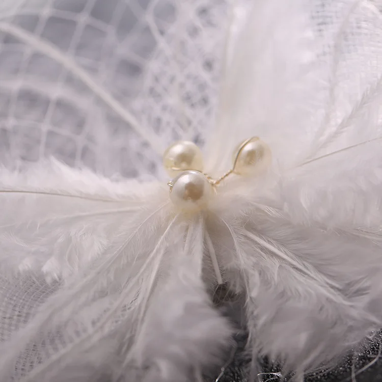 JaneVini, свадебные шляпки с белыми перьями, аксессуары для волос невесты, винтажные сетчатые вечерние шляпки для женщин