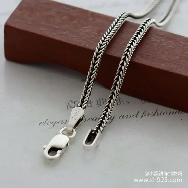 Malý černý stříbrný náhrdelník s řetízkem z 925 šterlinků, tlustý 1,6 mm hadí řetízek z ženských peněz je dlouhý 81 cm