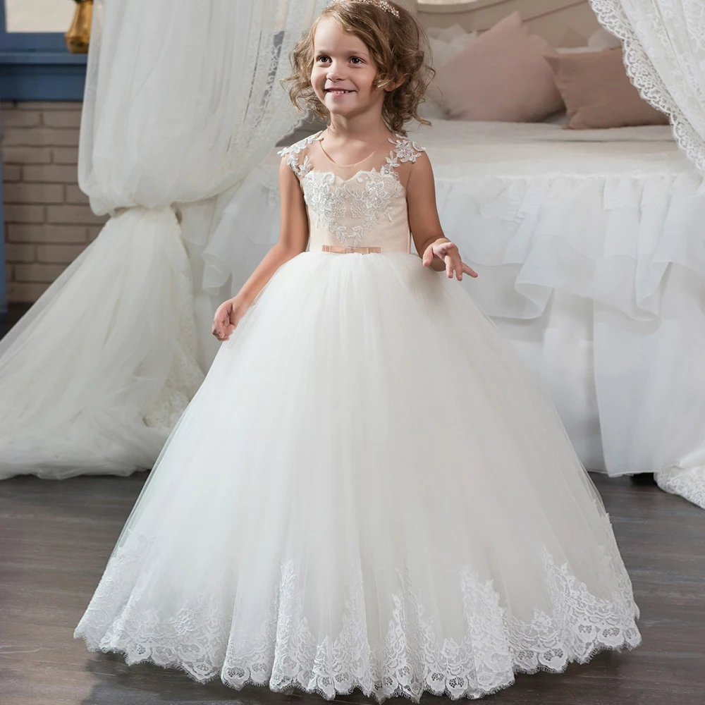 

2017 New First Communion Dresses for Girls Champagne Lace Up Sleeveless Ball Gown Appliques Flower Girl Dresses for Weddings Hot