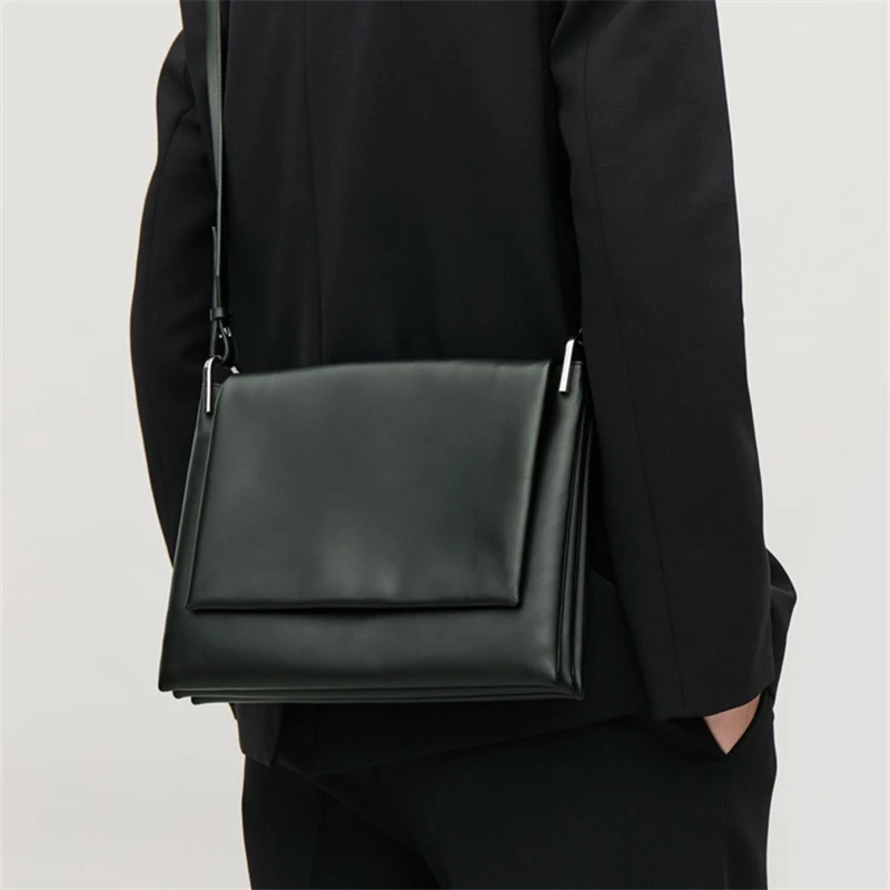 

Black vintage messenger bag women simple handbags Large-capacity shoulder bag Korean luxury leather bags women sac main femme