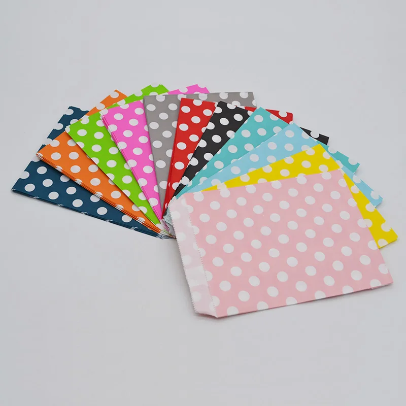 

25Pcs/lot 13*18cm White Dot Paper Bags For Candy Bunny Cookie Biscuit Wedding Birhday Party Favor Packaging Supplies Gift Bags