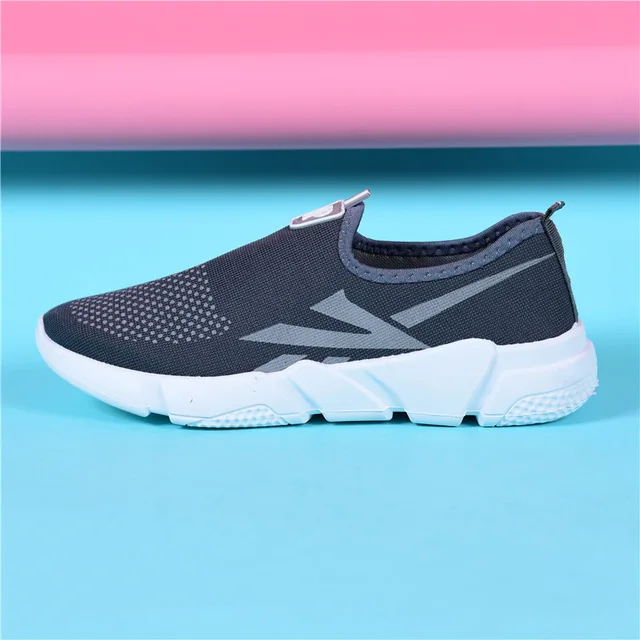 

2019 new fashion casual shoes 36.51