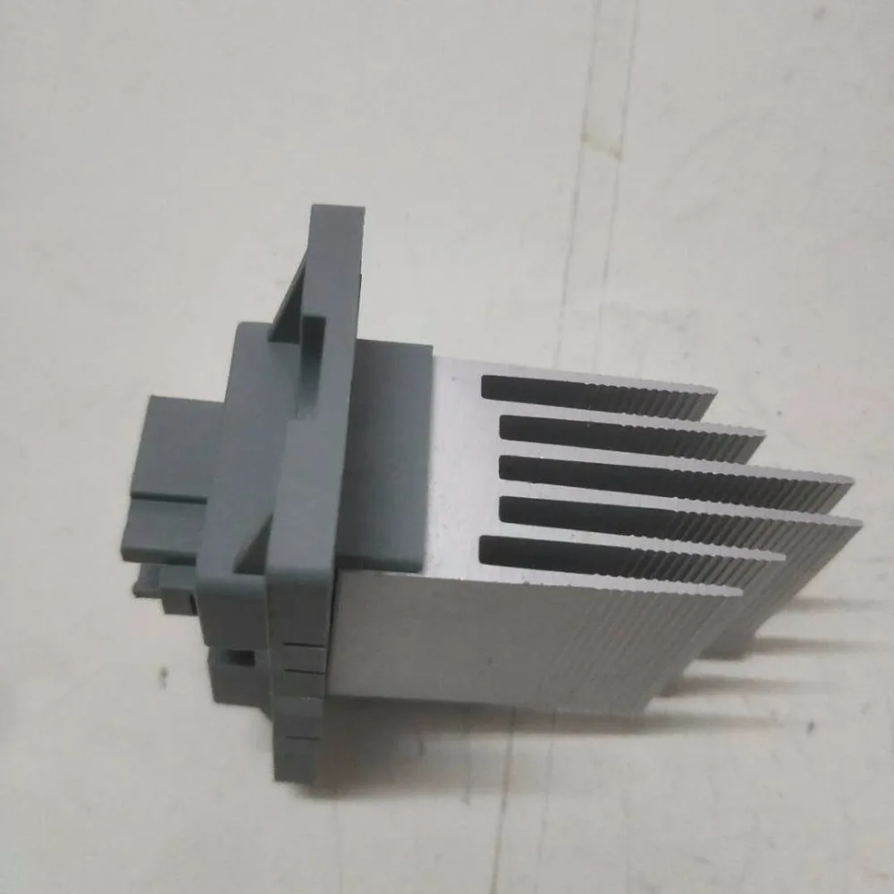 724285962714066245