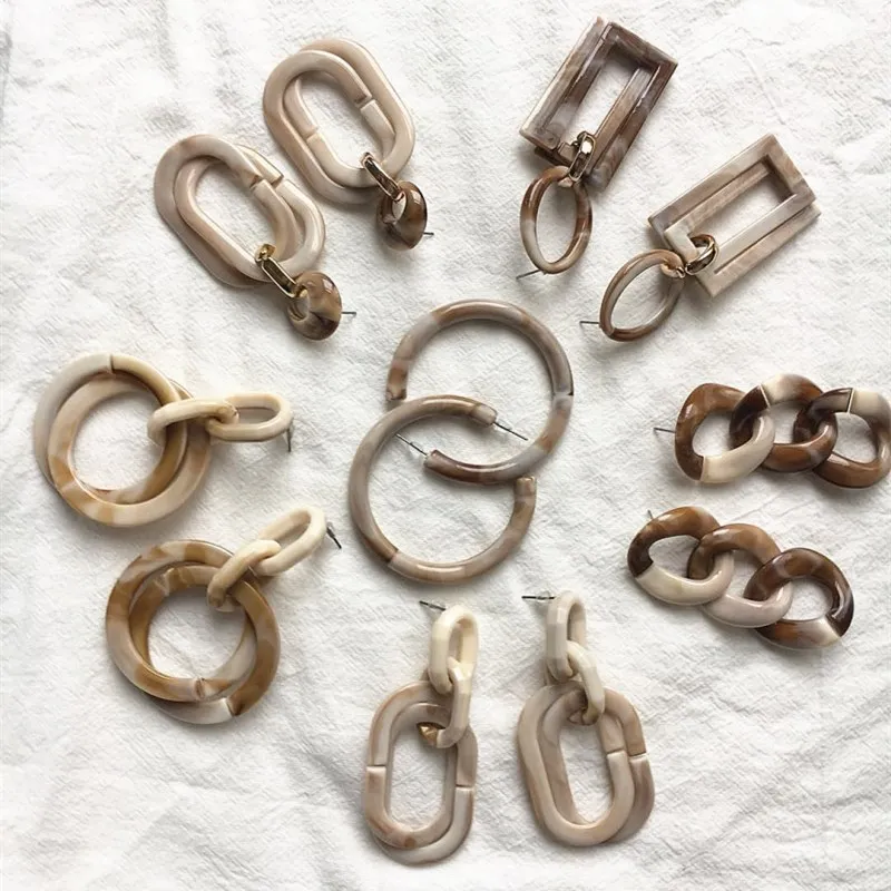 

New 2019 New Acrylic Acetic Acid Vintage Earrings Geometric Court Elegant Wind White Brown Earrings For Women Girls Gifts