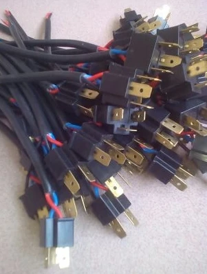 Розничная H4 9003 автомобиль грузовик гнездо соединителя штепсельной вилки Корпус фар переходник с удлинителем адаптер вилка розетка