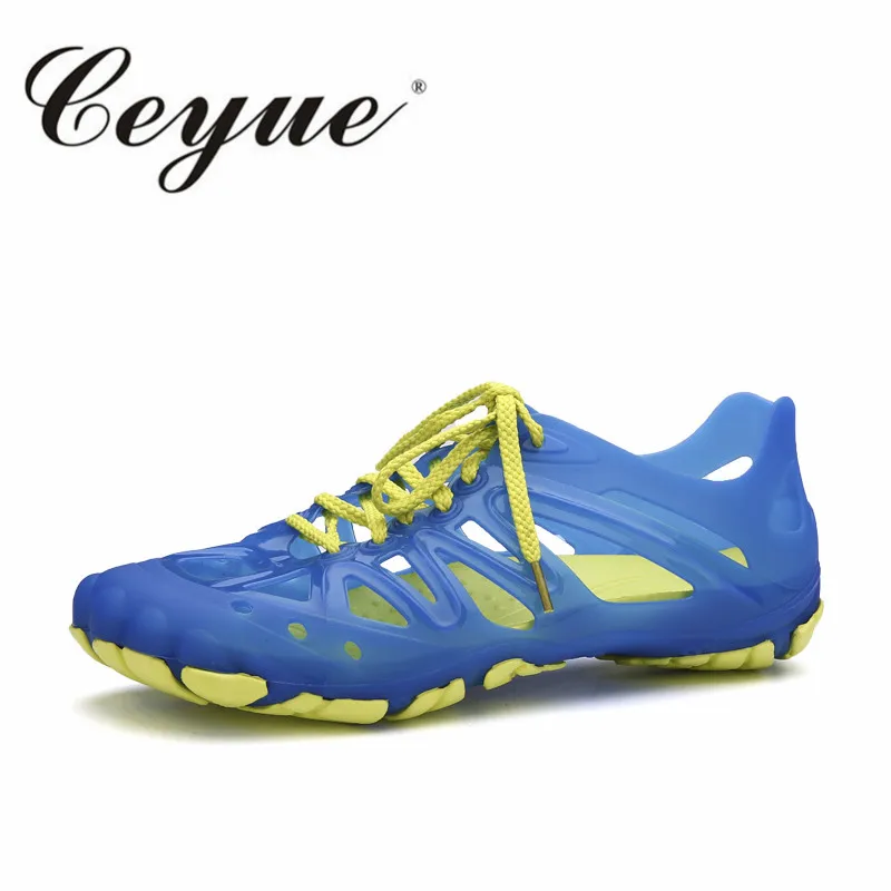 

Ceyue Outdoor Beach Water Shoes Lightweight Quick-Drying Wading Sandales Mens Waterproof Non-Slip Aque Sneakers