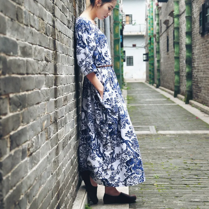 

new autumn women dress retro blue white cotton Printing dress vestidos original Rive Gauche long section of loose maxi dress