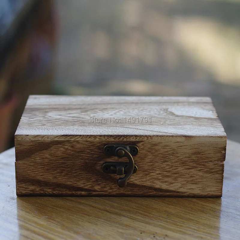 

Small Rectangle Wooden Box Storage Box 16*10*5cm for room escape props