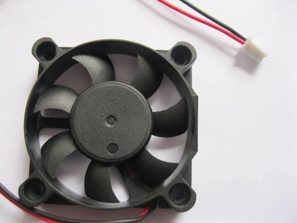 

40 pcs Brushless DC Cooling Fan 7 Blade 12V 5010S 50x50x10mm