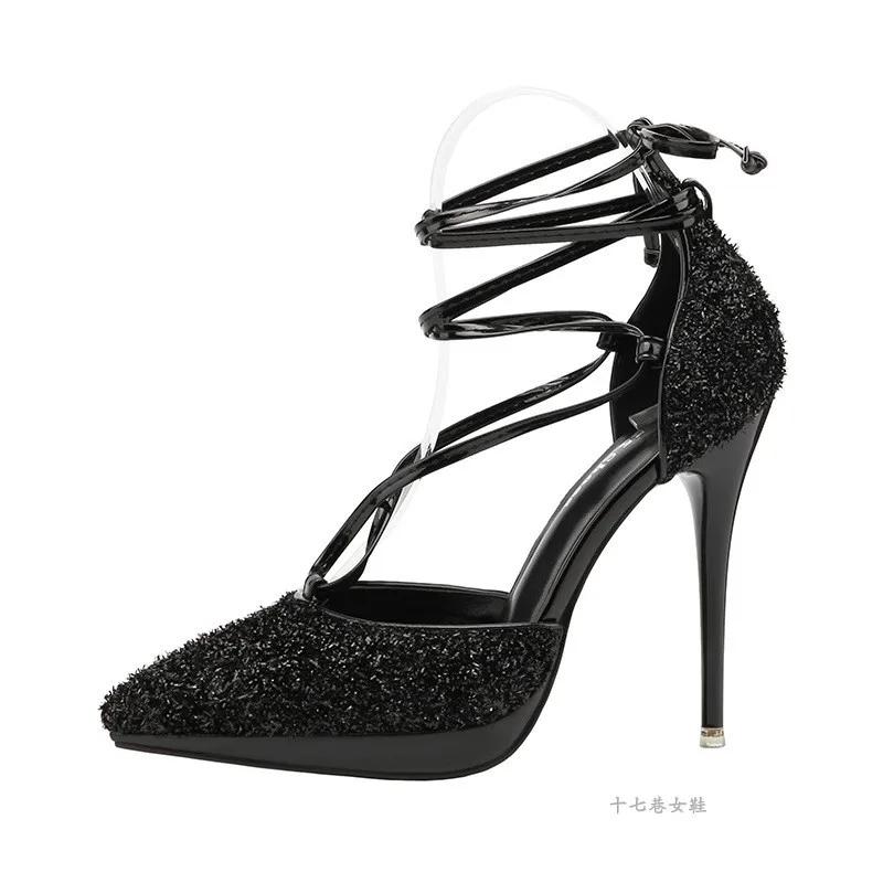 

2018 spring and summer new sequins high-heeled female sense of fine with pointed hollow strap high-heeled sandals.