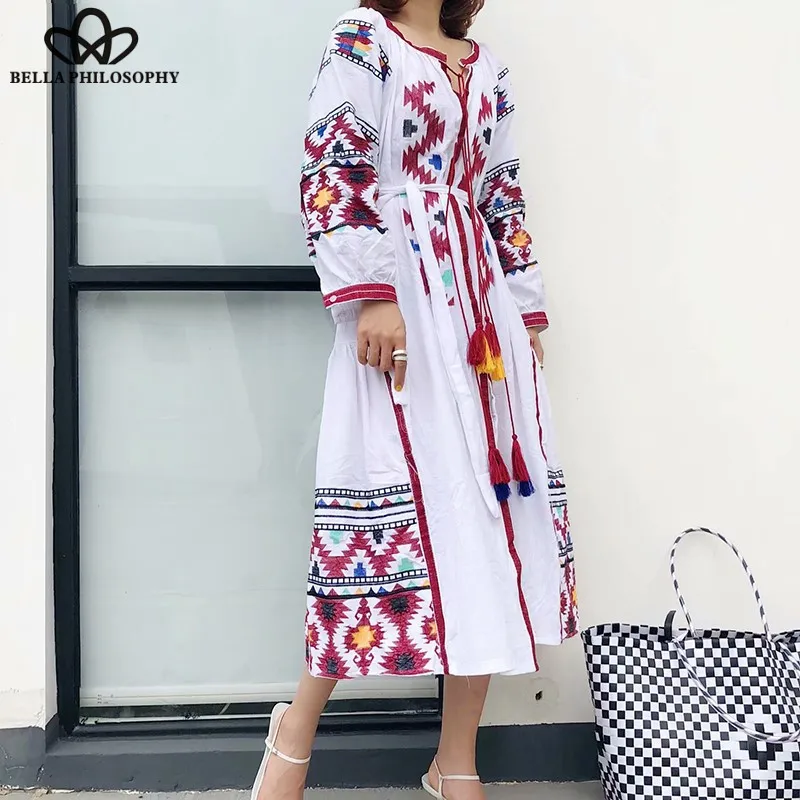 new Long Sleeve Tassel Boho Dress Vintage Embroidery Floral Female Enthic Long Maxi Dress Casual Holiday Lady Dress Wonder