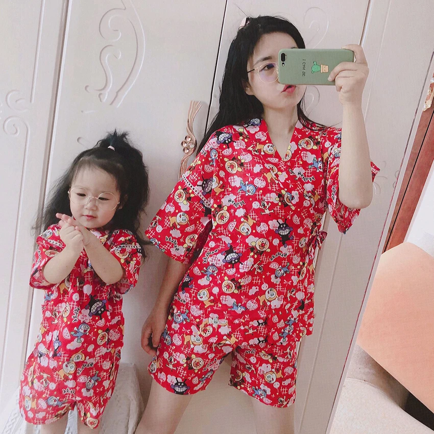 

Mommy and Me Japanese Kimono Traditional Yukata Home Sleepwear Pajamas Kids Girls Jinbei Harajuku Oriental Family Clothing