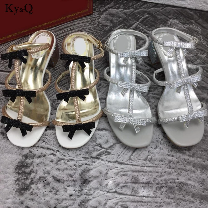 

2019 Summer New Ladies Fashion Comfortable Rhinestones Bow Thick Heel A Word Buckle Casual Open Toe Wild Mid Heel Sandals 3-5cm