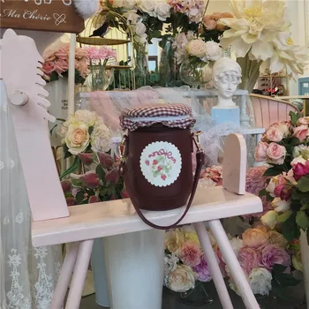 

Mori girl retro strawberry sauce one shoulder slung handbag creative girl bag mobile bucket bag