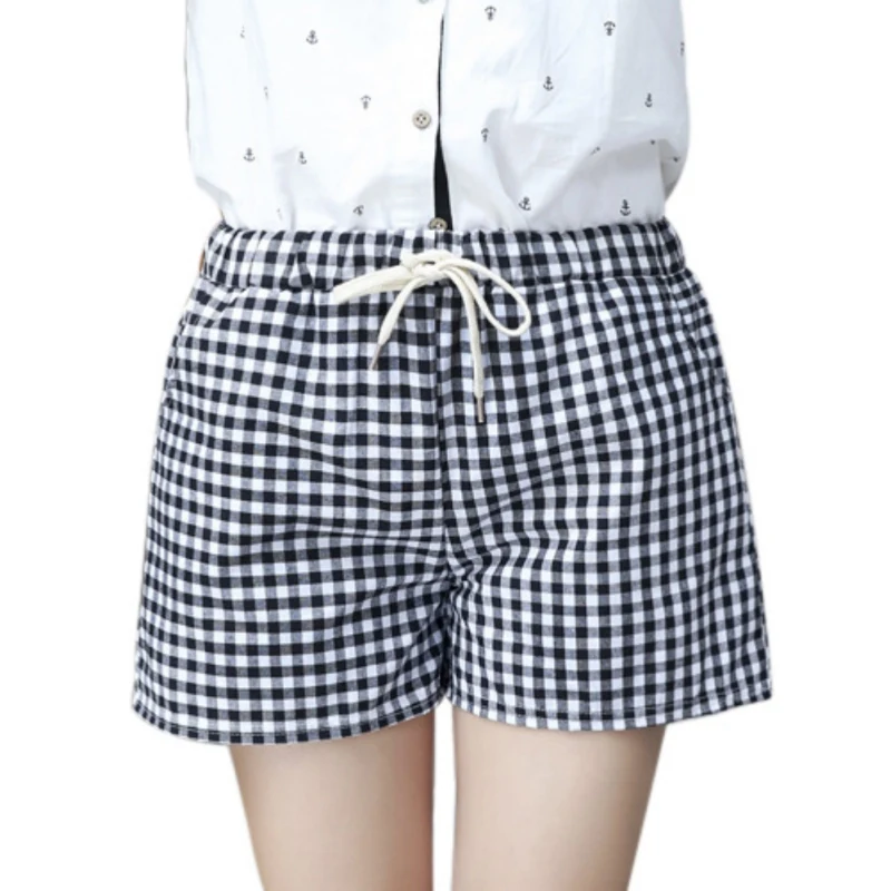 

Black And White Plaid Shorts 2018 Summer Style New Fashion Casual Loose Big Yards Elastic All-Match Women Shorts