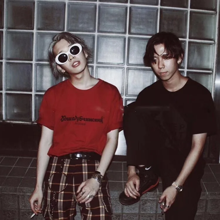 5acdbdd4da00374122fbc640-5-original